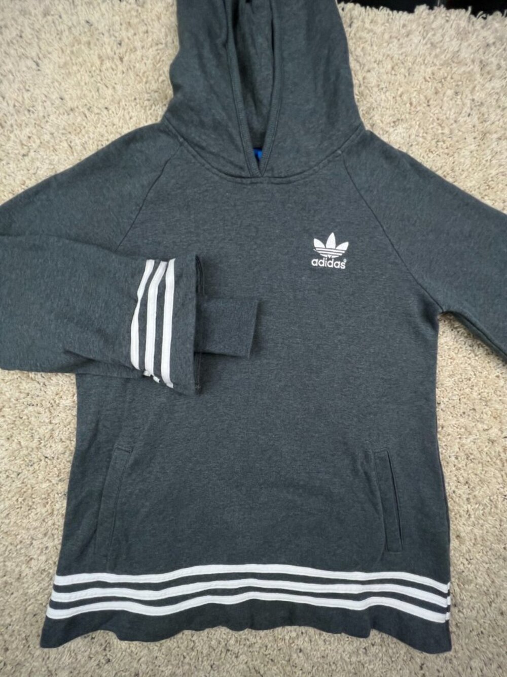 Adidas Youth Gray Hoodie Long Sleeve Pullover w Pockets, Logo Size 13-14